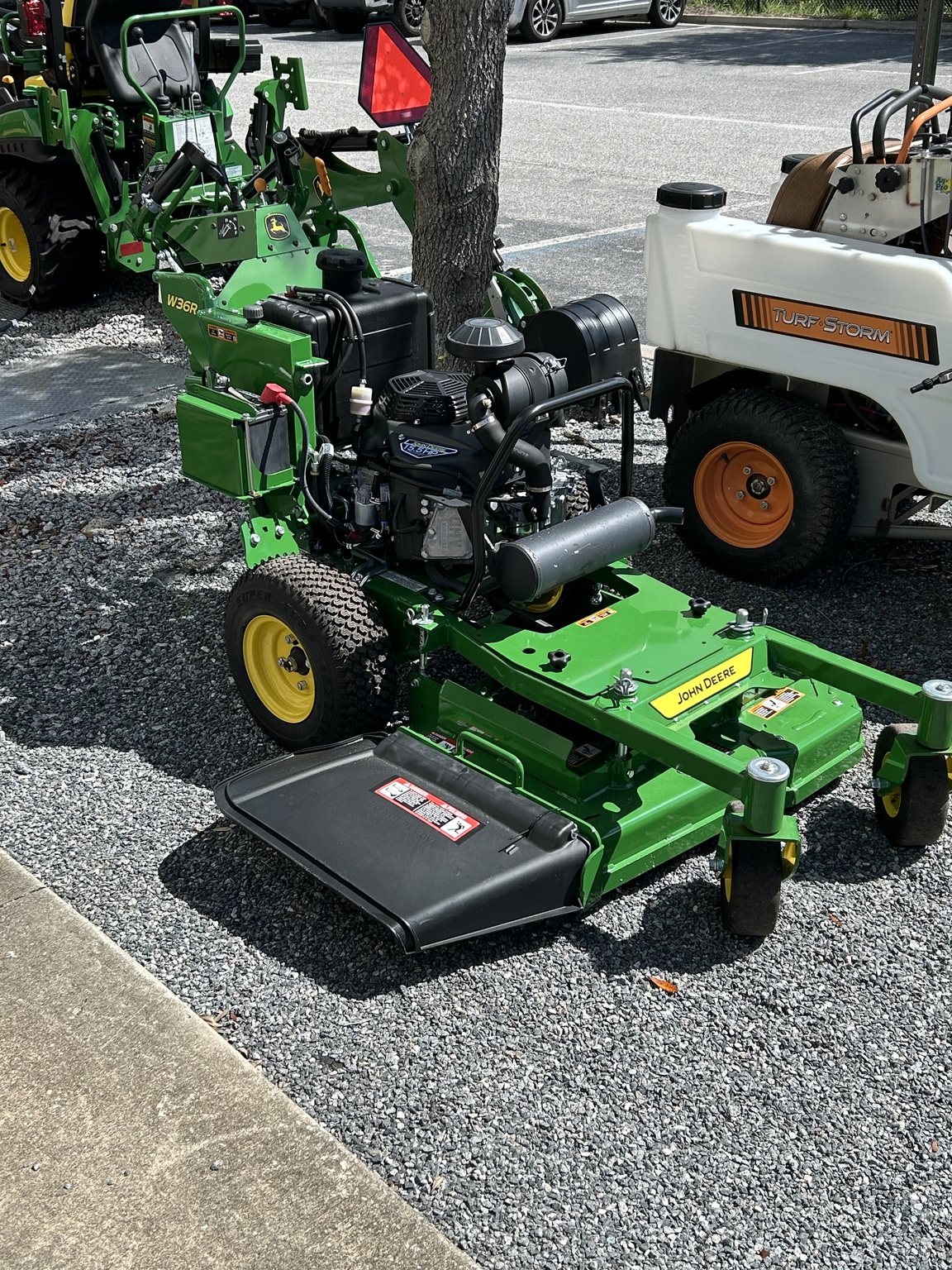 2023 John Deere W36R Image 3