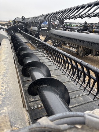 Used 2020 MacDon FD135 Combine Platforms at Horizon Ag & Turf in Lloydminster, AB - Photo27