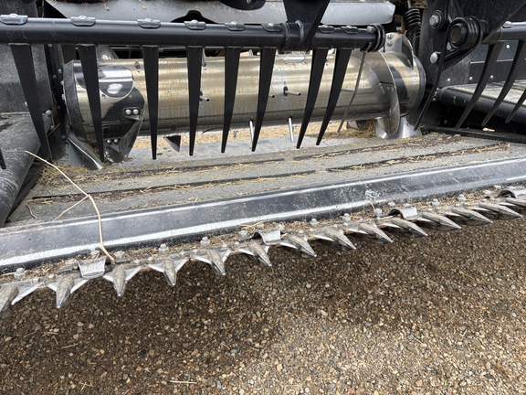 Used 2020 MacDon FD135 Combine Platforms at Horizon Ag & Turf in Lloydminster, AB - Photo17