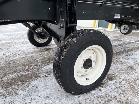Used 2020 MacDon FD135 Combine Platforms at Horizon Ag & Turf in Lloydminster, AB - Photo10