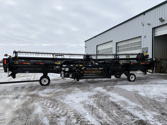 Used 2020 MacDon FD135 Combine Platforms at Horizon Ag & Turf in Lloydminster, AB - Photo3