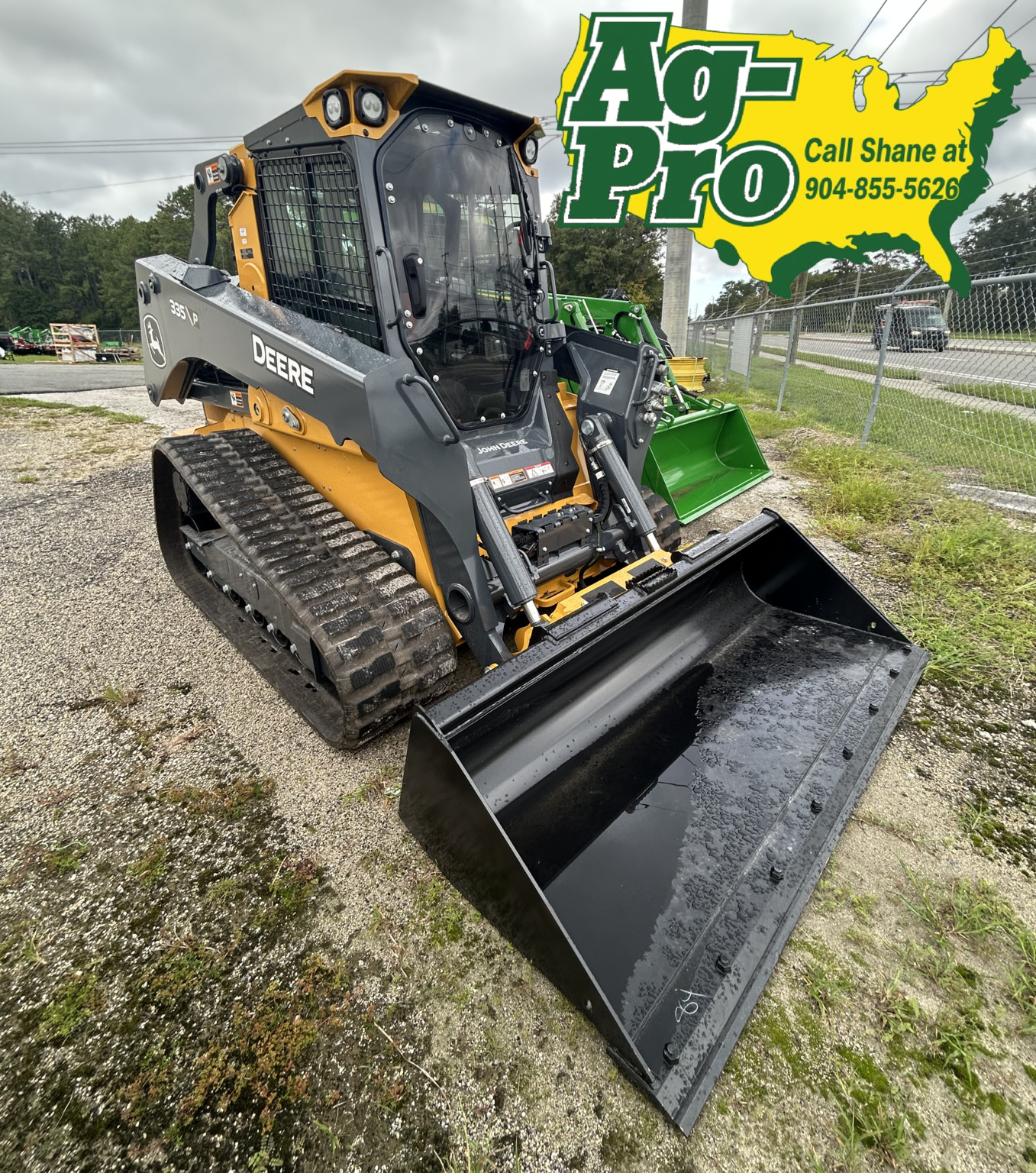 2025 John Deere 335 P Image 3