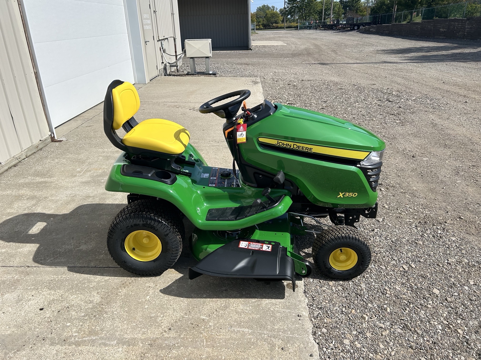 2025 John Deere X350 Image 7