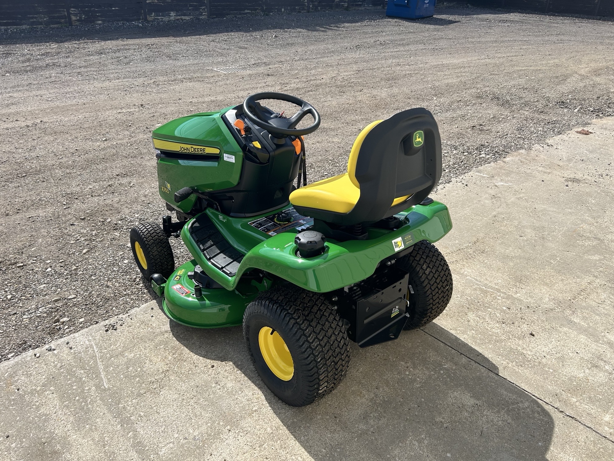 2025 John Deere X350 Image 4