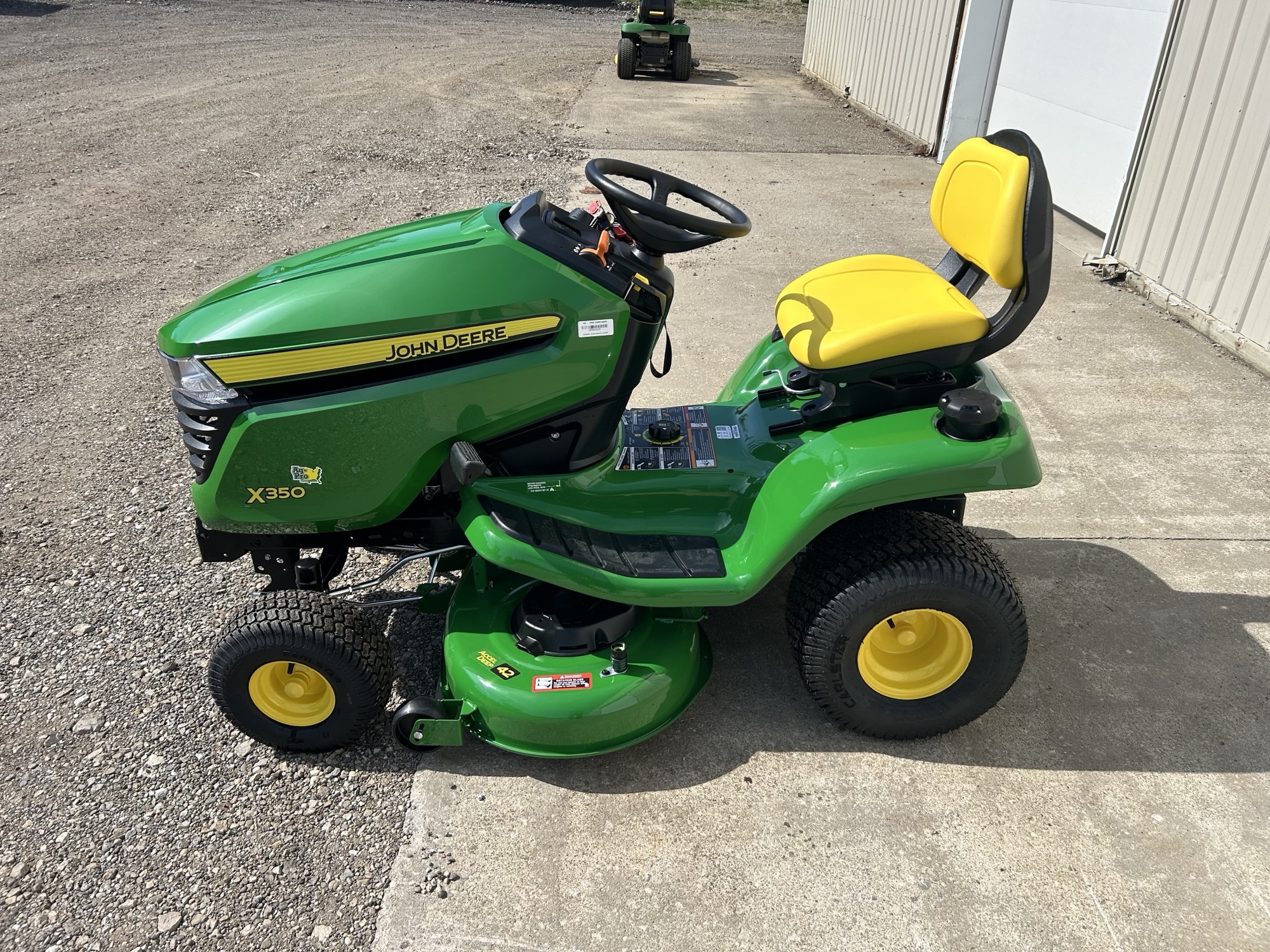 2025 John Deere X350 Image 8