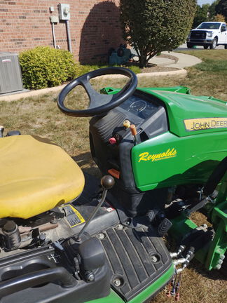 2016 John-Deere 1025R