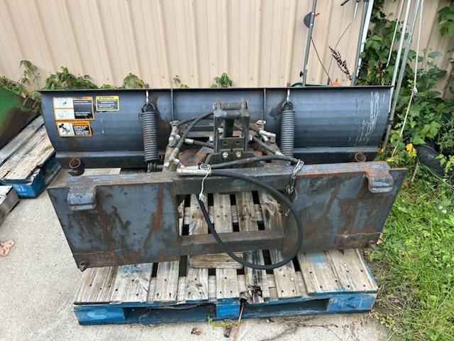 2004 UNKNOWN 6' LOADER BLADE Image 1