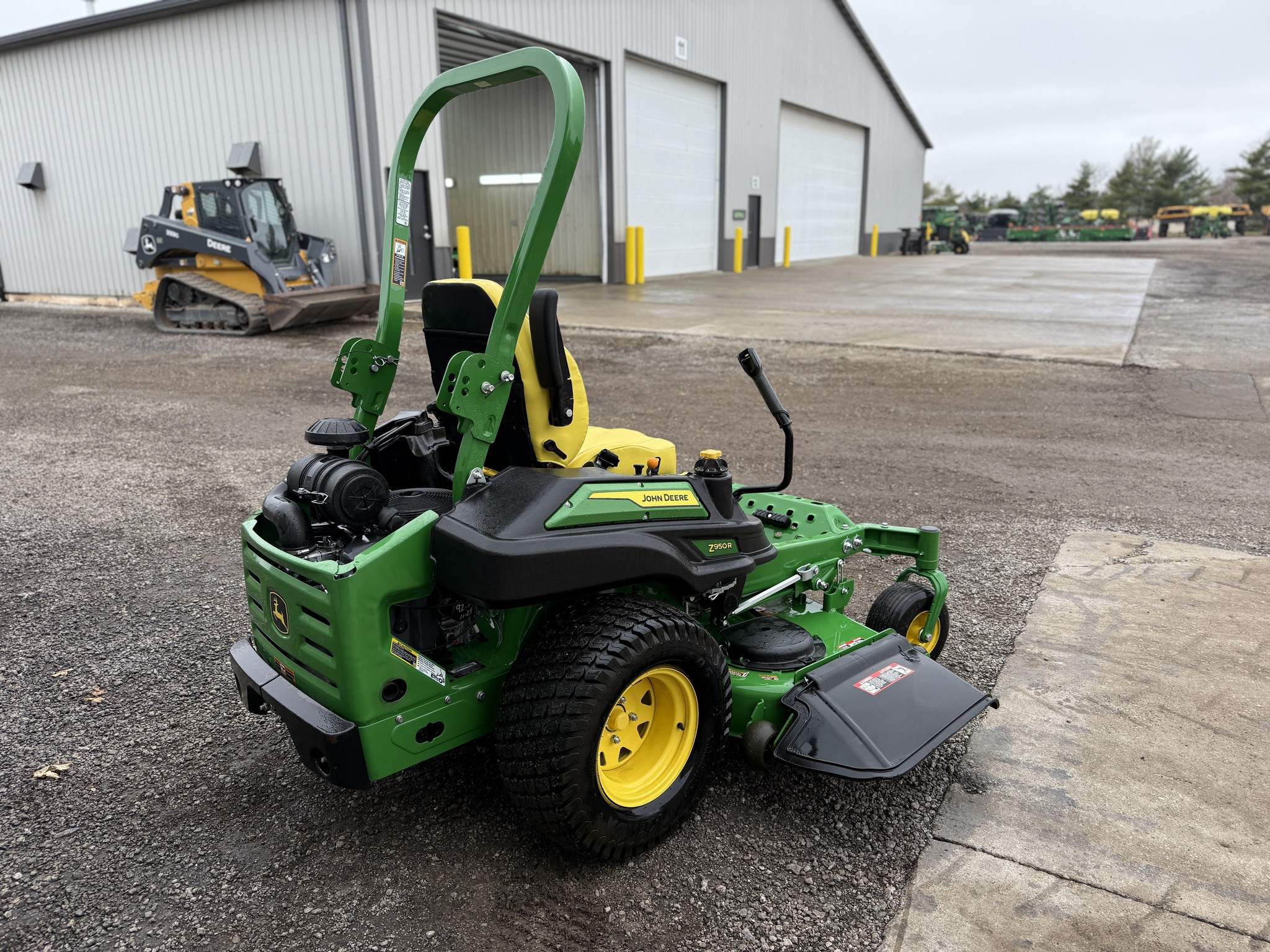 2023 John Deere Z950R Image 9