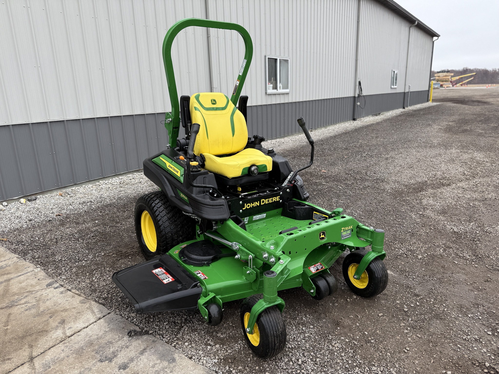 2023 John Deere Z950R Image 13