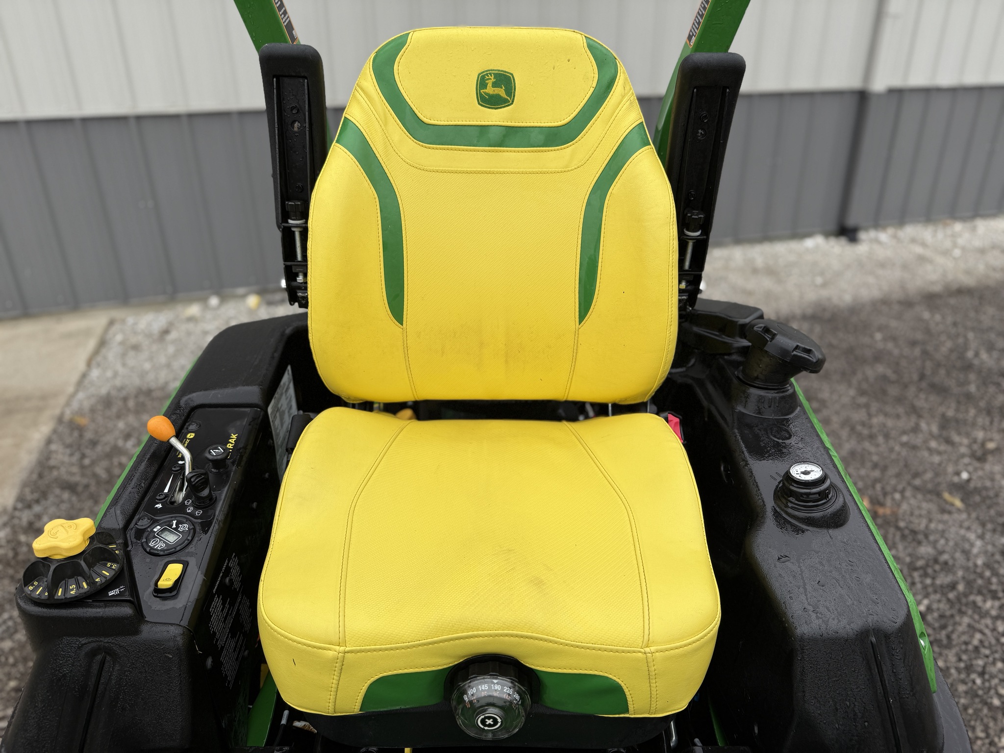 2023 John Deere Z950R Image 15