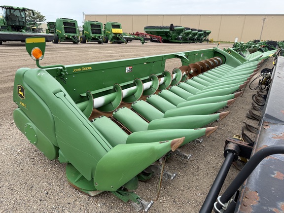  John Deere 718C