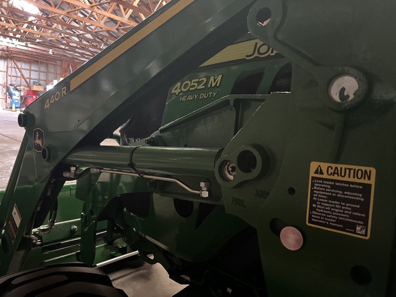 Photo of 2022 John Deere 4052M
