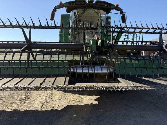 Photo of 2017 John Deere 640FD