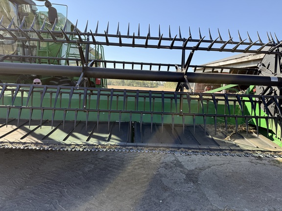 Photo of 2017 John Deere 640FD