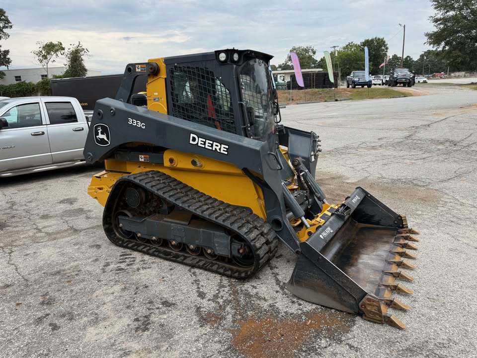 2022 John Deere 333G Image 5