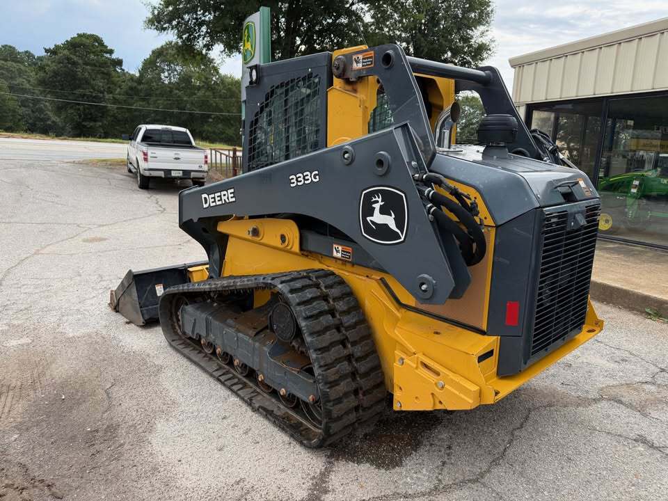 2022 John Deere 333G Image 7