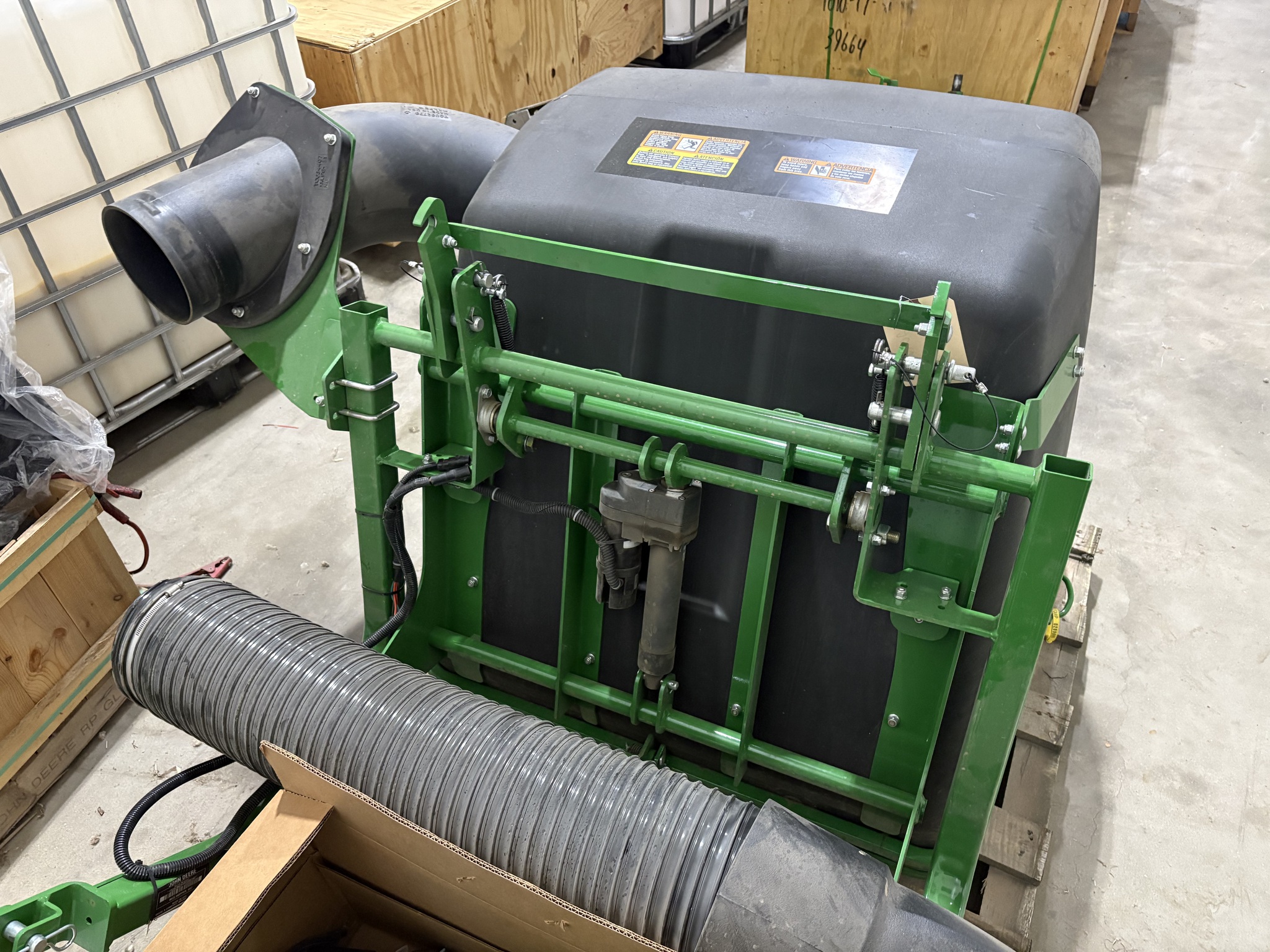 2024 John Deere 14 BUSHEL DUMP FROM SEAT MCS Image 3