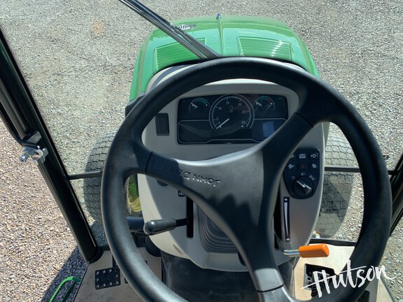 Photo of 2024 John Deere 3046R
