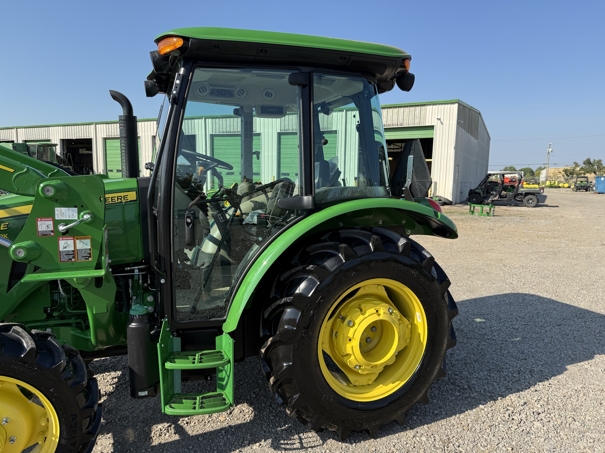 2022 John Deere 5055E Image 11