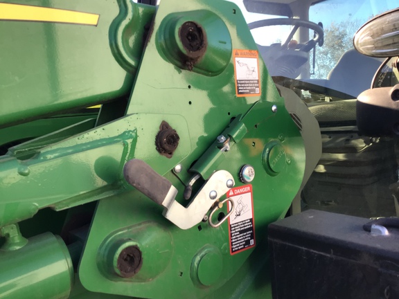 Used 2021 John Deere 6155R Row Crop Tractors at Horizon Ag & Turf in Lloydminster, AB - Photo8