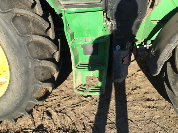 Used 2021 John Deere 6155R Row Crop Tractors at Horizon Ag & Turf in Lloydminster, AB - Photo27