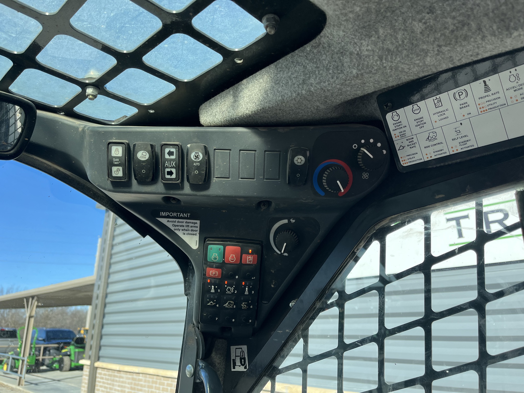  2022 John Deere 333G at Heritage Tractor in Smithville, MO