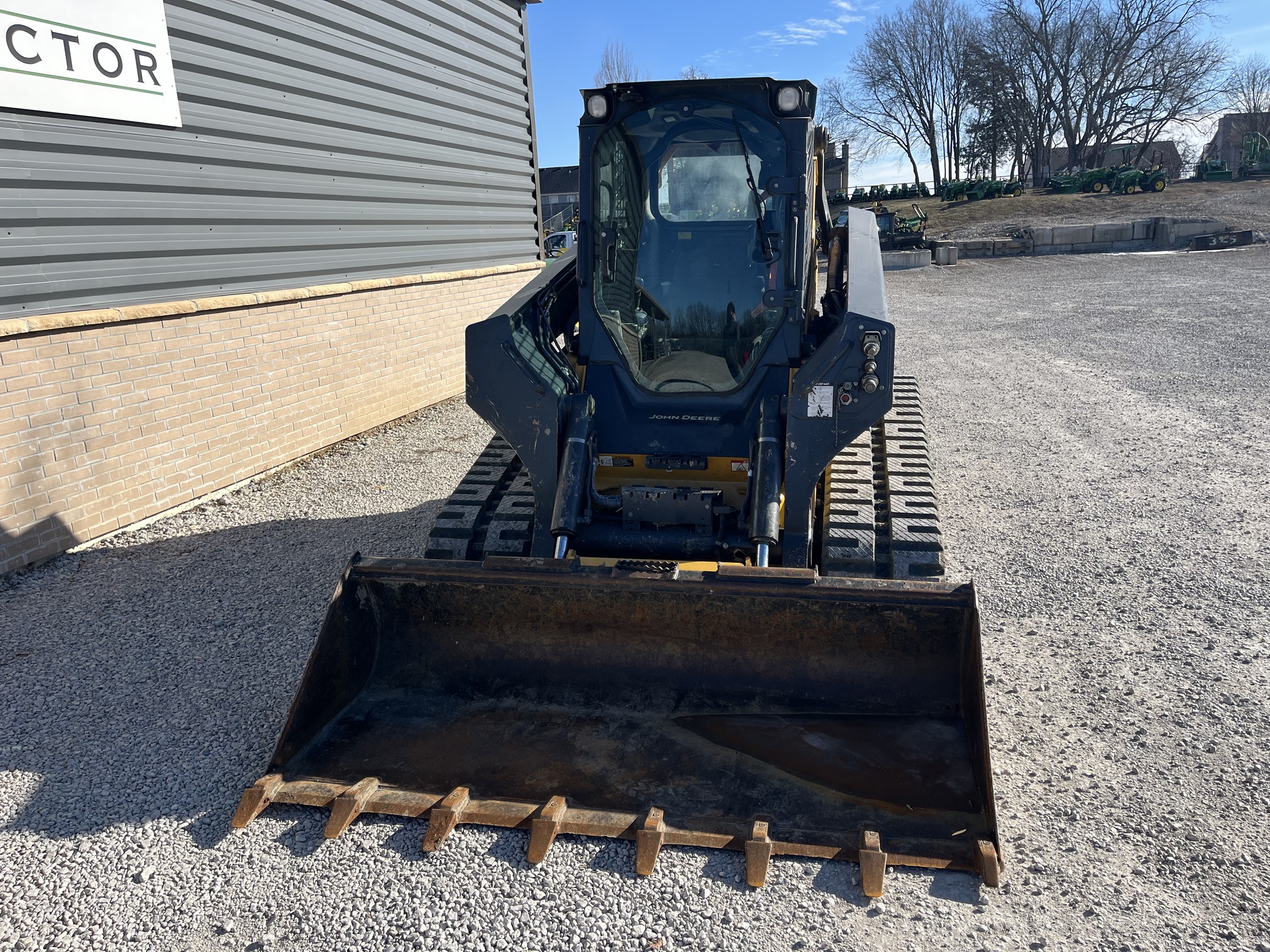  2022 John Deere 333G at Heritage Tractor in Smithville, MO