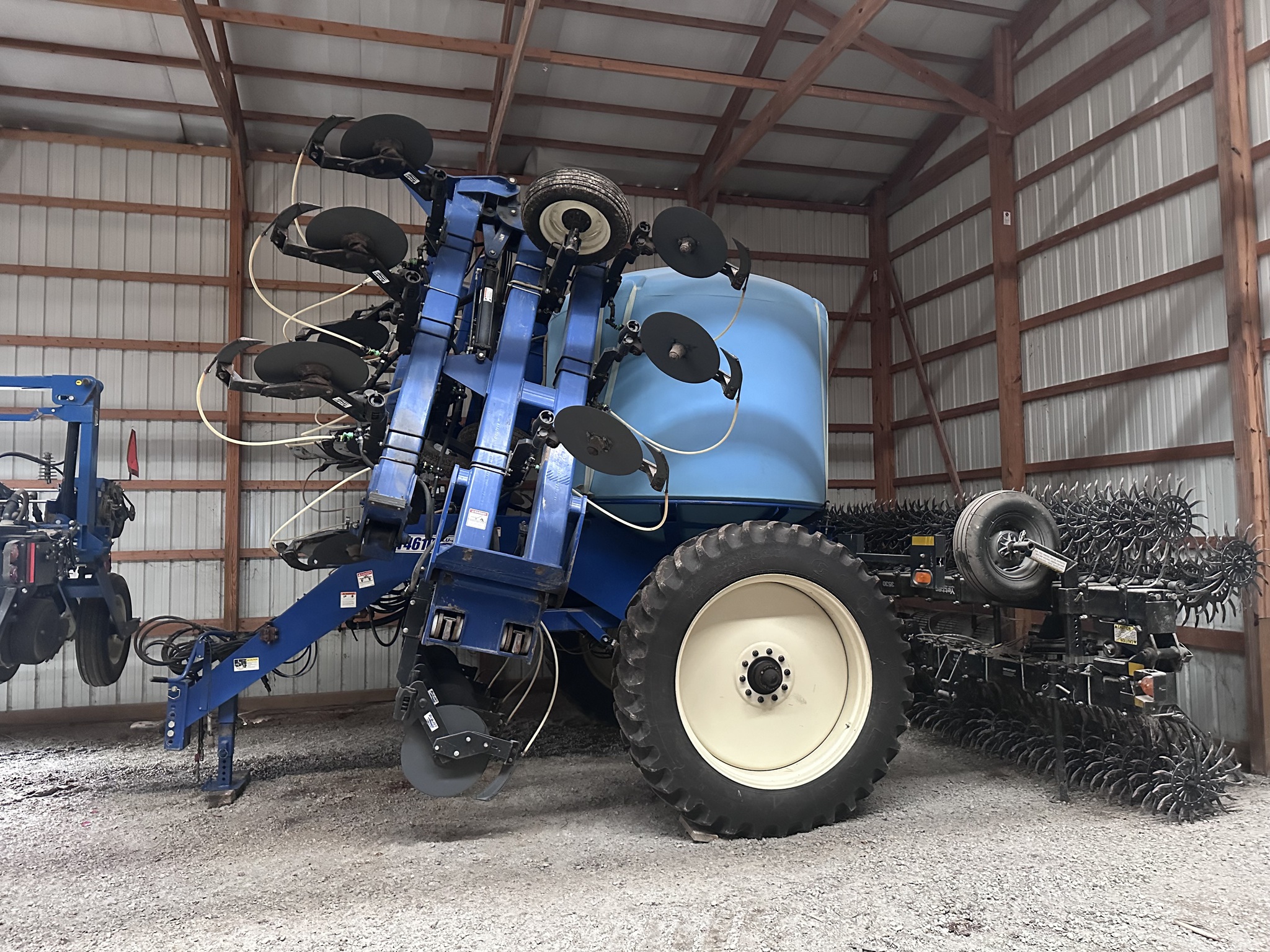 2017 Blu-Jet AT4610 Image 12