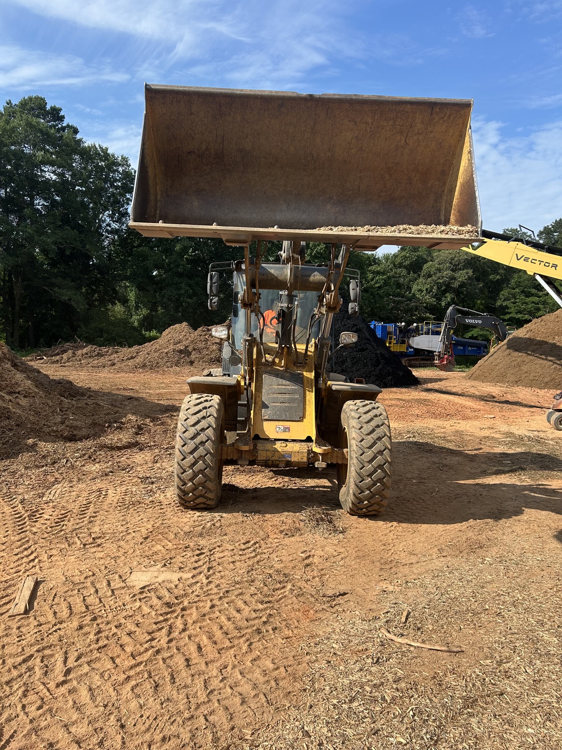 2021 John Deere 344L Image 2