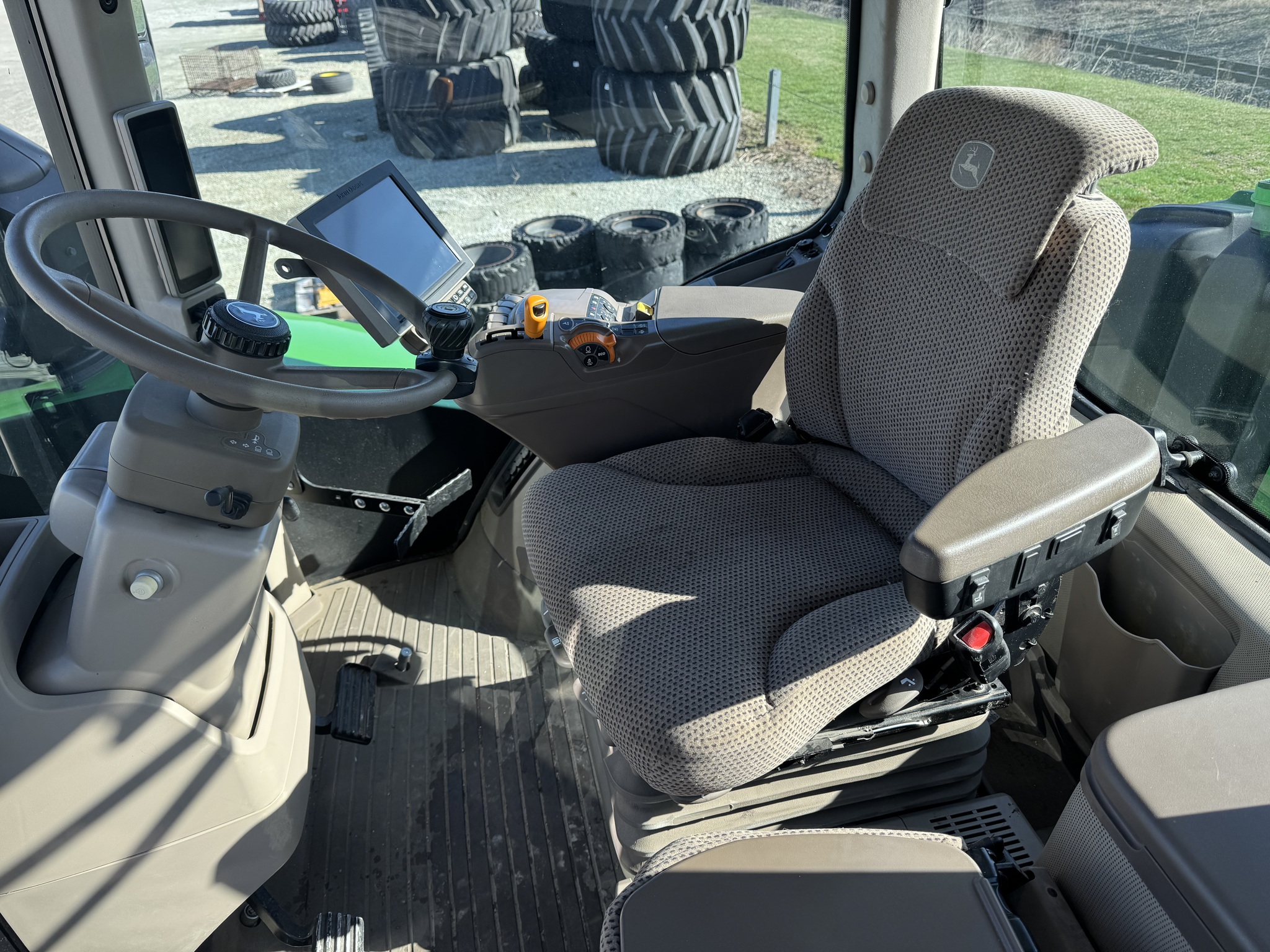 2020 John Deere 9470R Image 8