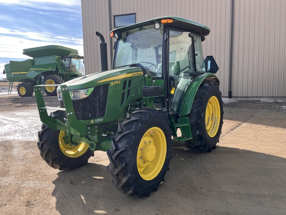 2025 John Deere 5075E - Photo2
