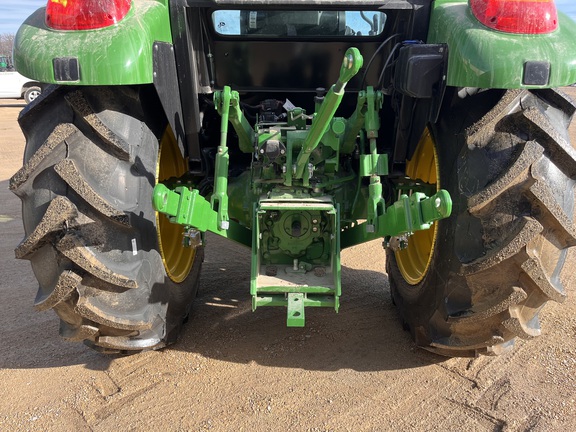 2025 John Deere 5075E - Photo25
