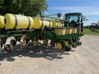 1991 John Deere 7200 Image 2