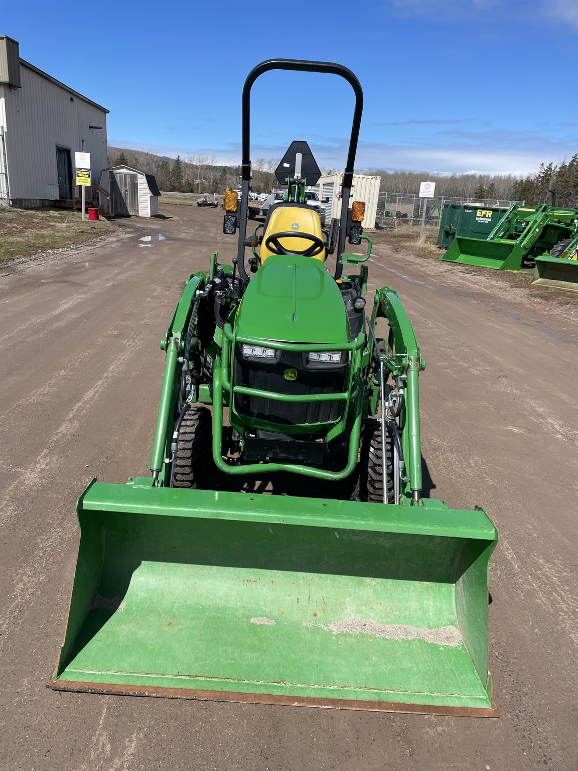 2022 John Deere 1025R Image 7