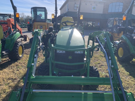2023 John Deere 1025R Photo 3