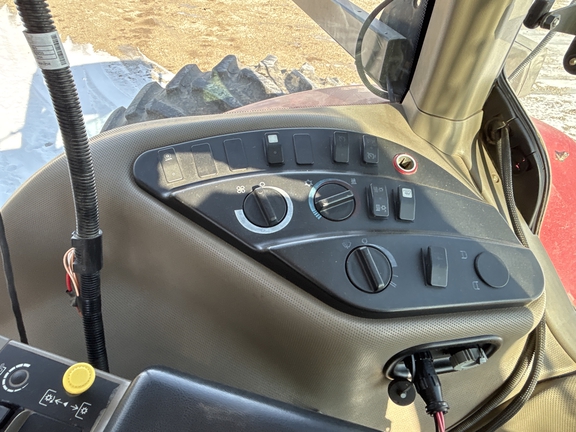 Used 2006 Case IH Magnum 275 Row Crop Tractors at Koenig Equipment in Greenville, OH - Photo18