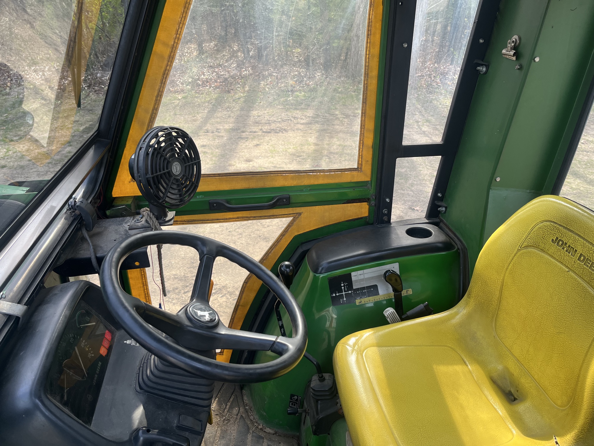 1999 John Deere 4200 Image 6