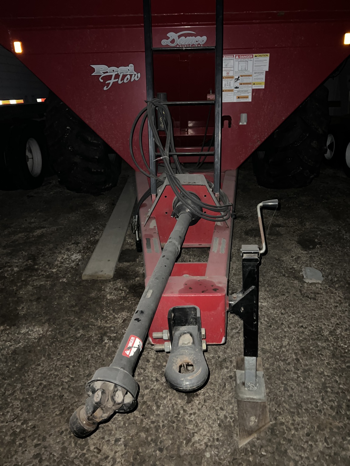 2006 Demco 800 Image 2
