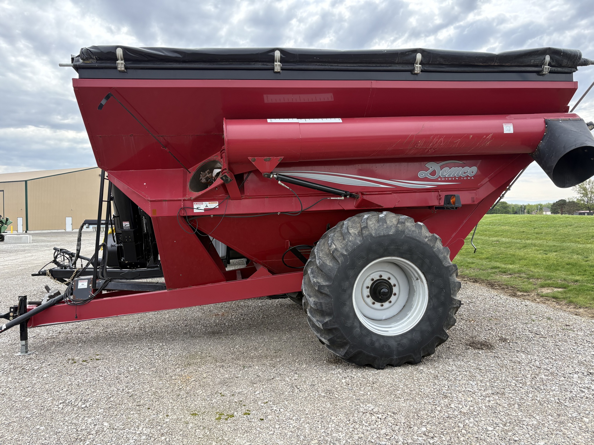 2006 Demco 800 Image 3