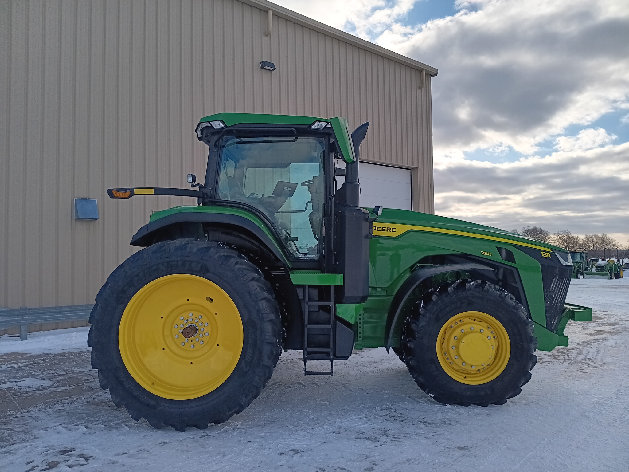 2024 John Deere 8R 230 Image 2