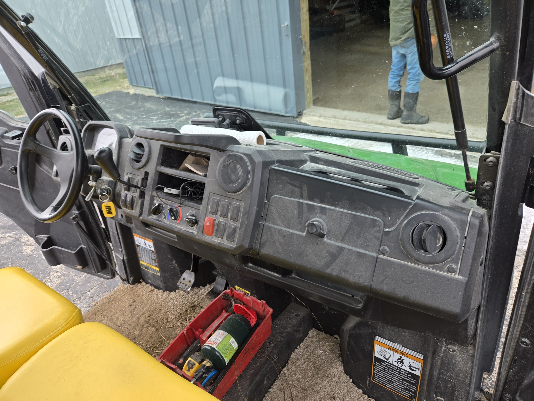  2022 John Deere XUV 835M at Heritage Tractor in Carthage, IL