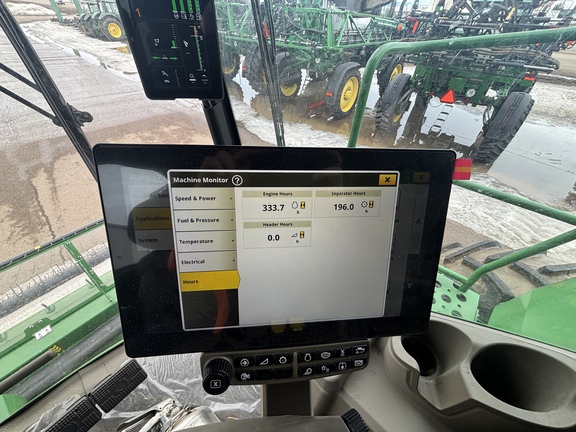 Used 2025 John Deere X9 1100 Combines at Horizon Ag & Turf in Vermilion, AB - Photo8