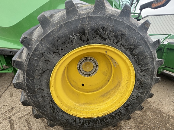 Used 2025 John Deere X9 1100 Combines at Horizon Ag & Turf in Vermilion, AB - Photo14