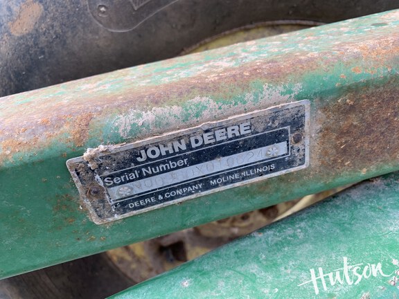 Photo of 1990 John Deere 960