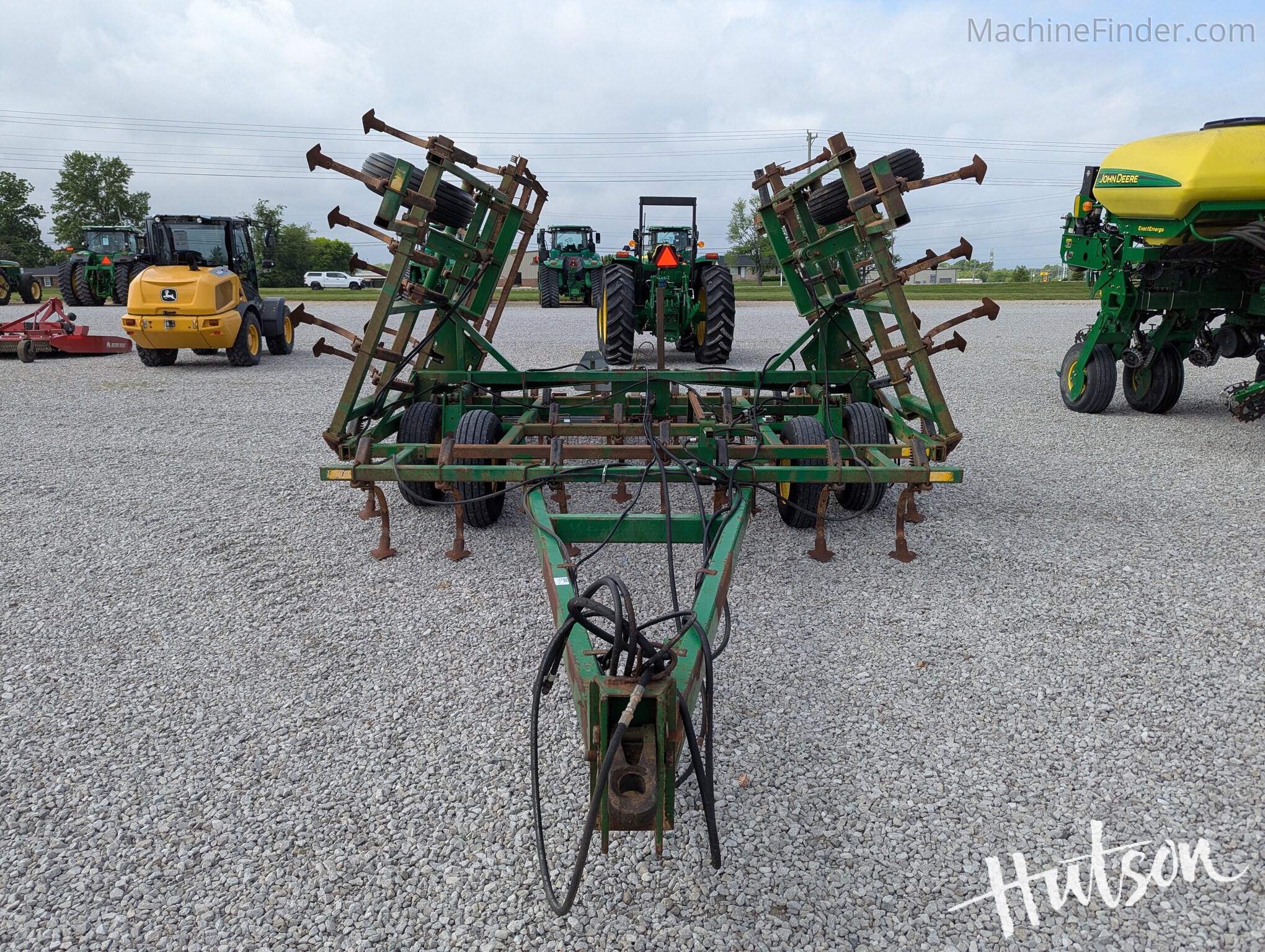1990 John Deere 960 | Field Cultivators | MachineFinder