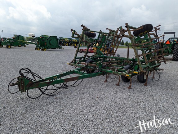 Photo of 1990 John Deere 960