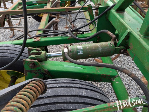 Photo of 1990 John Deere 960