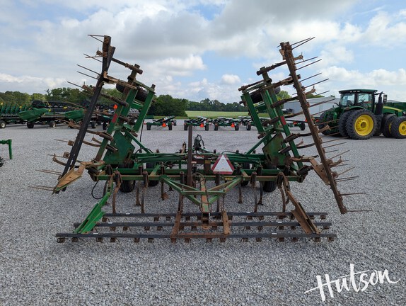 Photo of 1990 John Deere 960