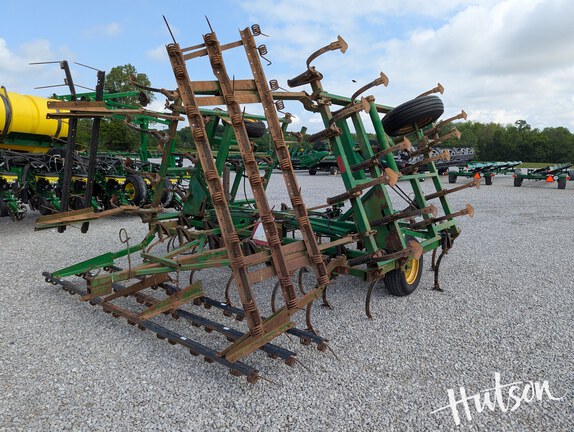 Photo of 1990 John Deere 960