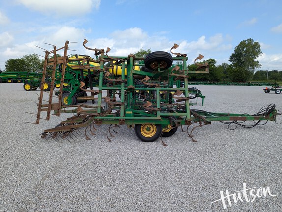 Photo of 1990 John Deere 960